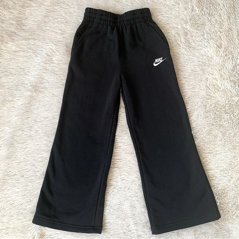 Nike Black Wide Leg Sweatpants•NWOT
